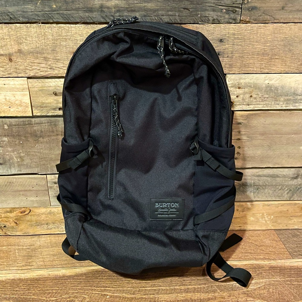 Burton backpack like NEW.
